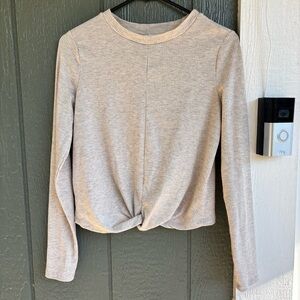 Haute Monde Beige Ribbed Twist Front Long Sleeve Top Women’s Small